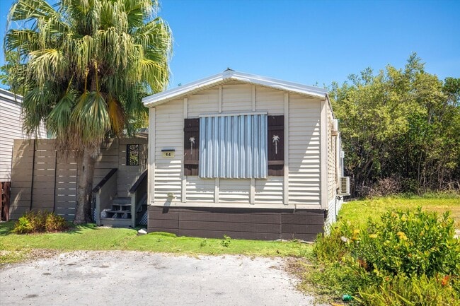 Photo - Comfortable Island Rental with Outdoor Space, Storage & Flexible Living