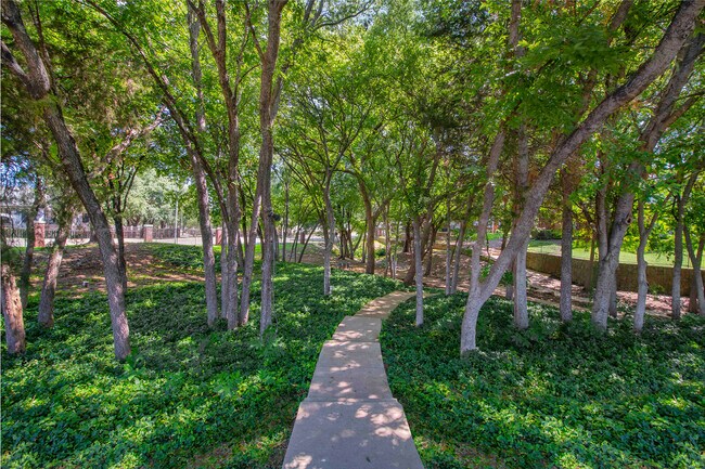 MAA Grand Courtyards