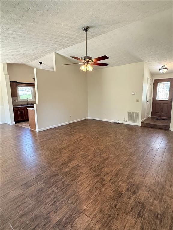 Photo - 1907 Grant Ln