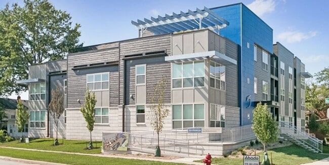 5 Lincoln Ave