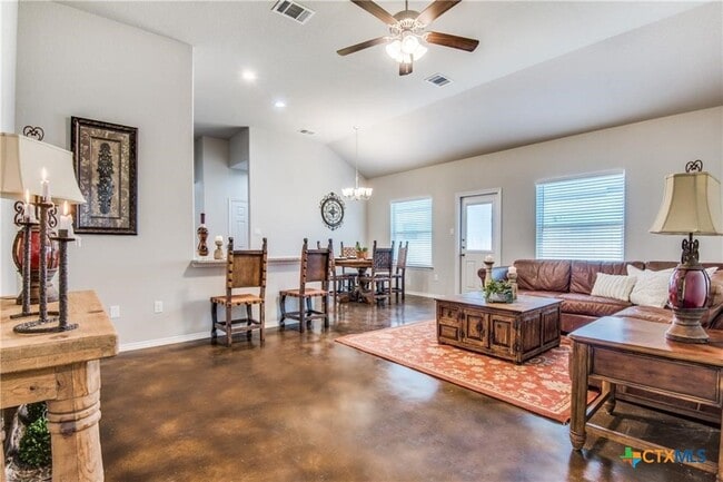 1112 Renee Way