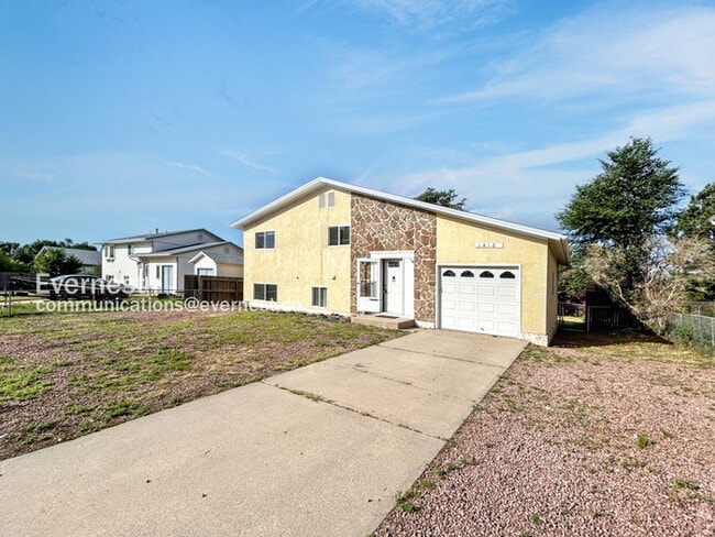 Building Photo - 1418 Luna Dr Rental