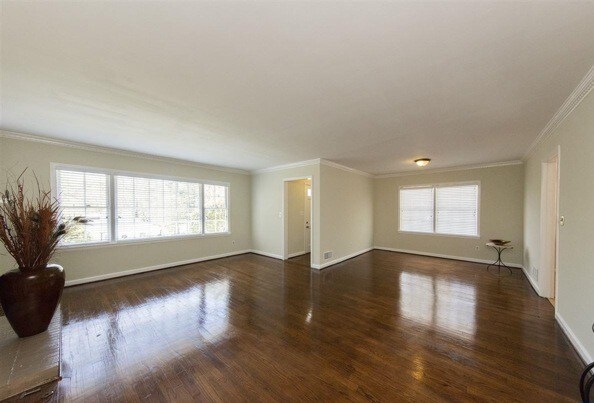 Photo - 510 Windsor Dr