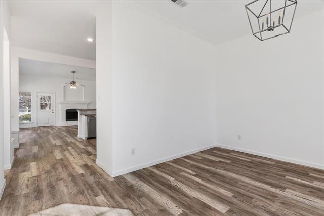 Photo - 2402 Wiley Farm