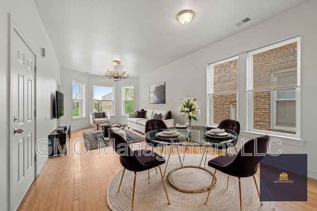 Photo - 4230 W Adams St Unit 2