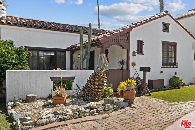 Photo - 11146 Huston St