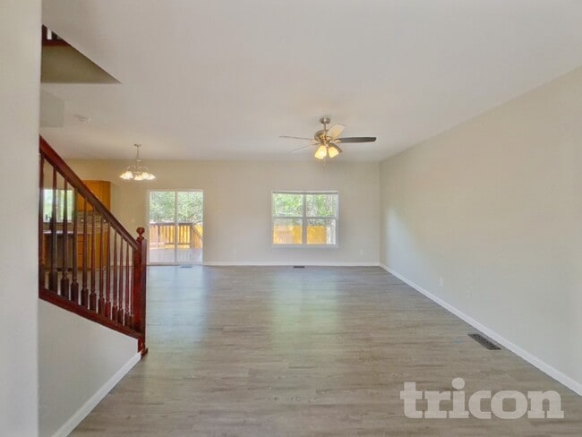Photo - 6530 Latah Ln