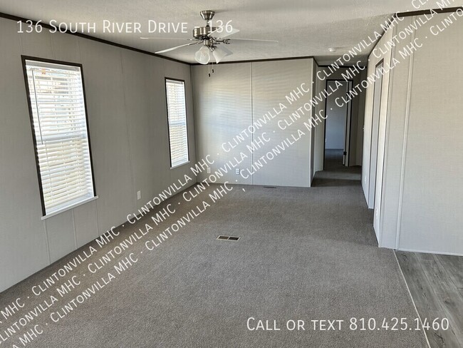 Photo - 136 S River Dr