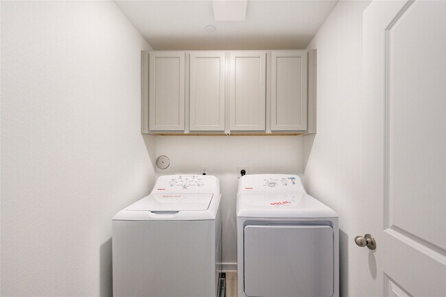 Photo - 11910 De Carvalho Ln