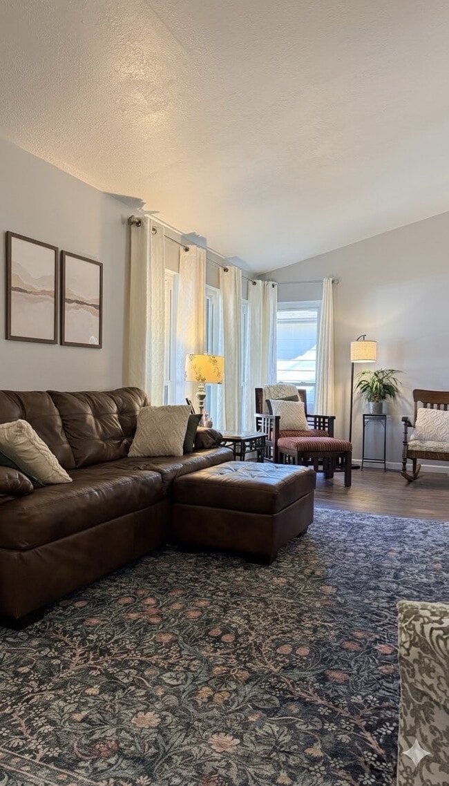 Photo - 4999 Horseshoe Bend St