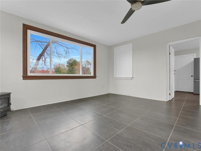 Photo - 16703 Mountain Rd