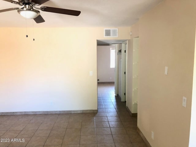 305 N 93rd St Unit 4
