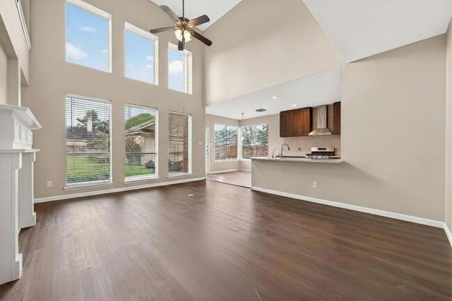 Photo - 2215 Alberton Ln