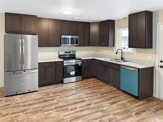 Photo - 607 W Main St