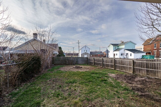 Photo - 270 S Torrence St