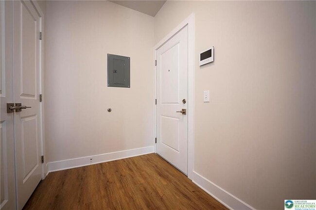 Photo - 1763 Madison Ave Unidad 304