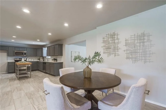 Photo - 1501 Carlton Way