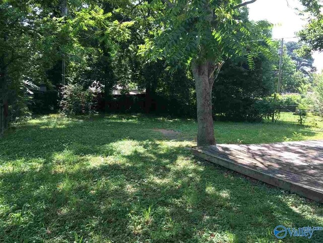 Photo - 1020 Fairway Dr NW