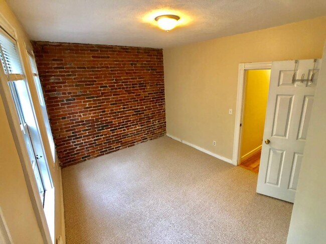 Photo - 82 Phillips St Unit 5