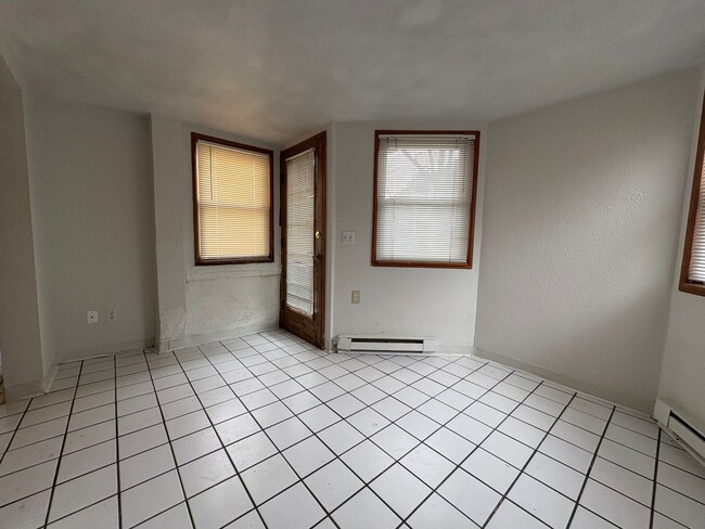 Photo - 908 E Washington St Unit #02