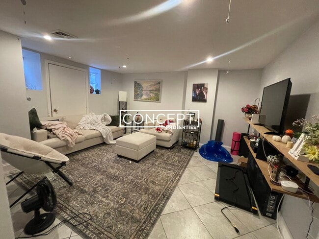 Building Photo - 55 Dudley St Unit 1TS