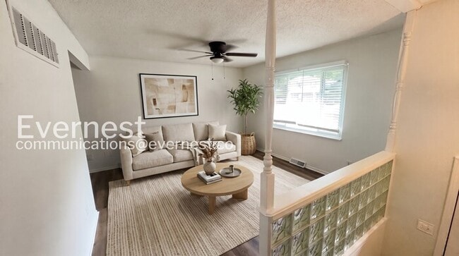 Photo - Beautiful 3-Bedroom Home with Modern Comforts / Pet-Friendly / Vouchers Accepted / Available Now!