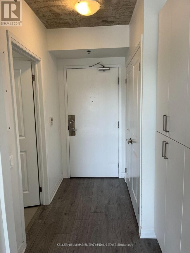 Photo - 1900 Simcoe St N Unité 504