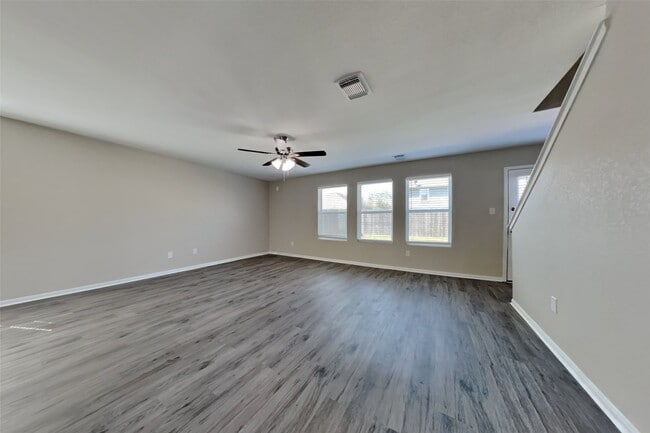 Photo - 16758 N Rail Dr