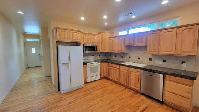 Photo - Move-in Ready 2-Bed, 2-Bath Townhome in Desirable Garden Grove Subdivision