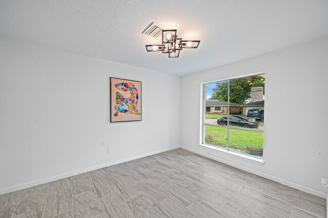 Photo - 11823 S Willow Cir