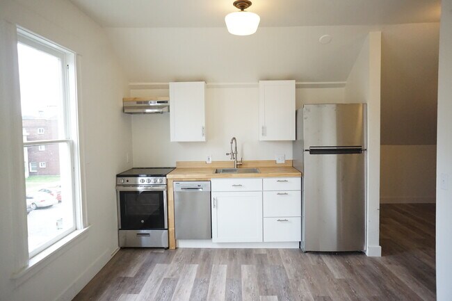 Photo - 702 6th Ave Unit C