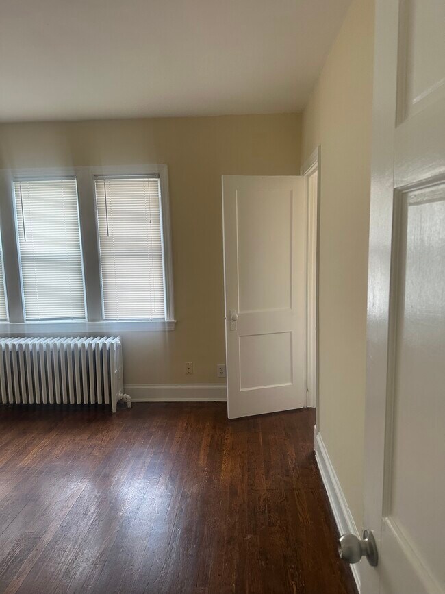 Building Photo - 310 Decatur St NW Unit 4