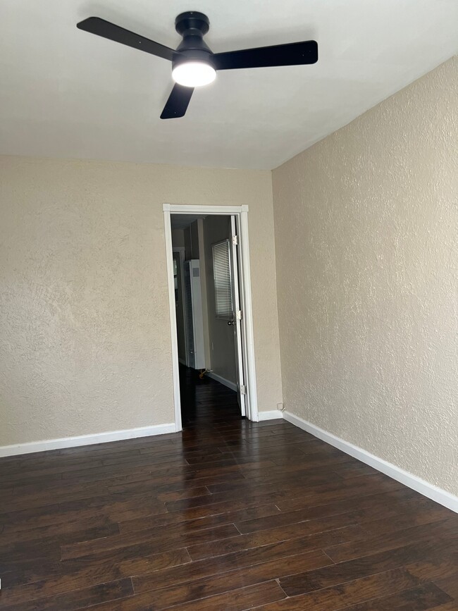 Photo - 606 W 4th Ave