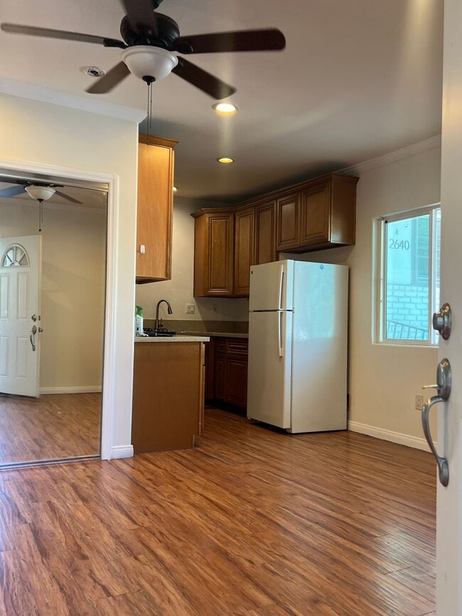 Photo - 12640 Bessemer St Unidad 12638