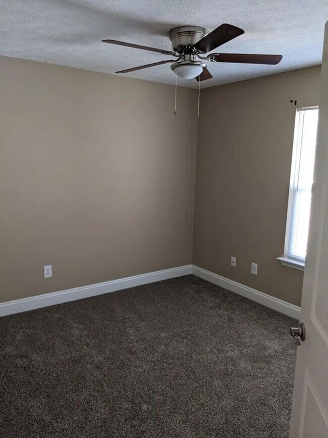 Photo - 4 bedroom 2.5 bath