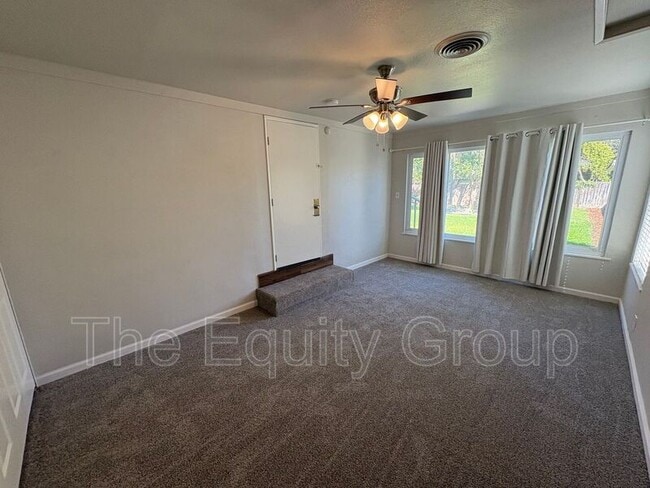 Photo - 1610 W College Ave