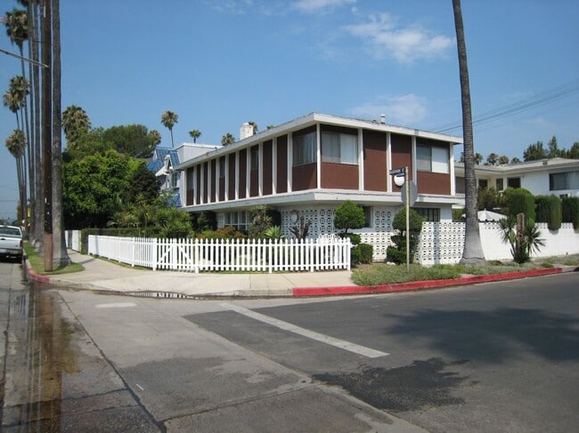 Photo - 13203 Moorpark St Unit 1