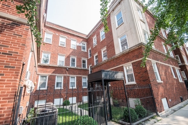 Photo - 1478 W Winnemac Ave Unit 2