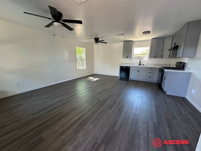 Photo - 415 Minner Ave Unidad 415 Minner Ave 1/2