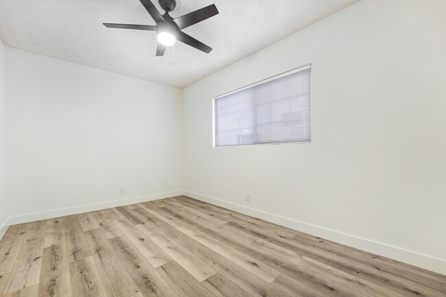 Photo - 12056 Culver Blvd Unit 12056