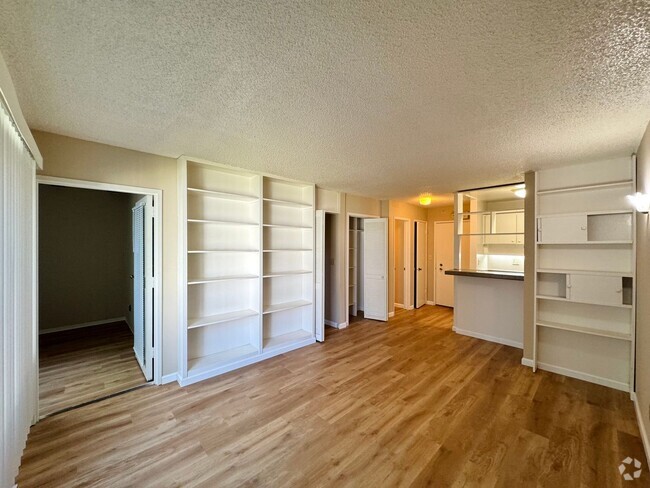 Building Photo - $500 OFF FIRST MONTH RENT!!! Cozy Studio C... Unit 389 Rental