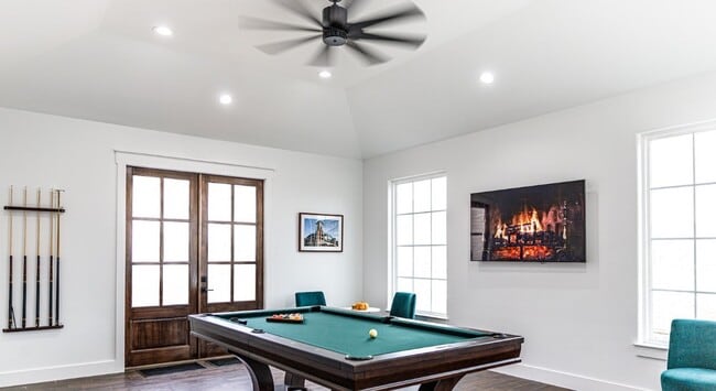 Building Photo - 9910 Kilkenny St