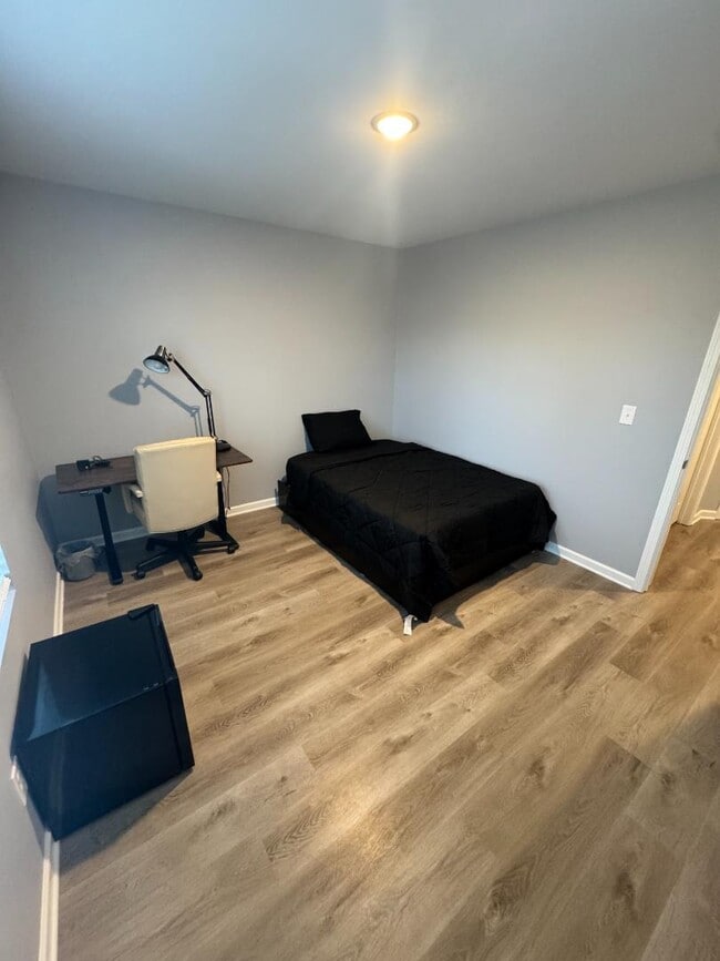 Photo - 2611 Carsten Ave