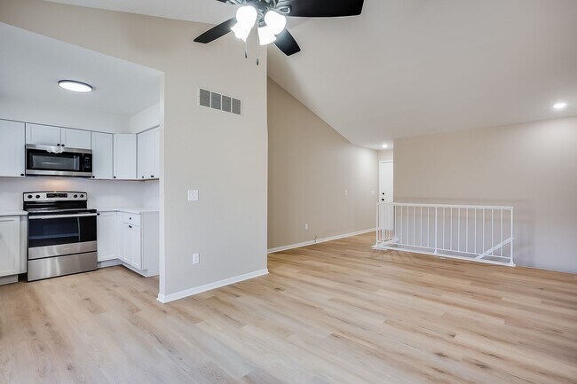 Photo - 1832 S Laurel St