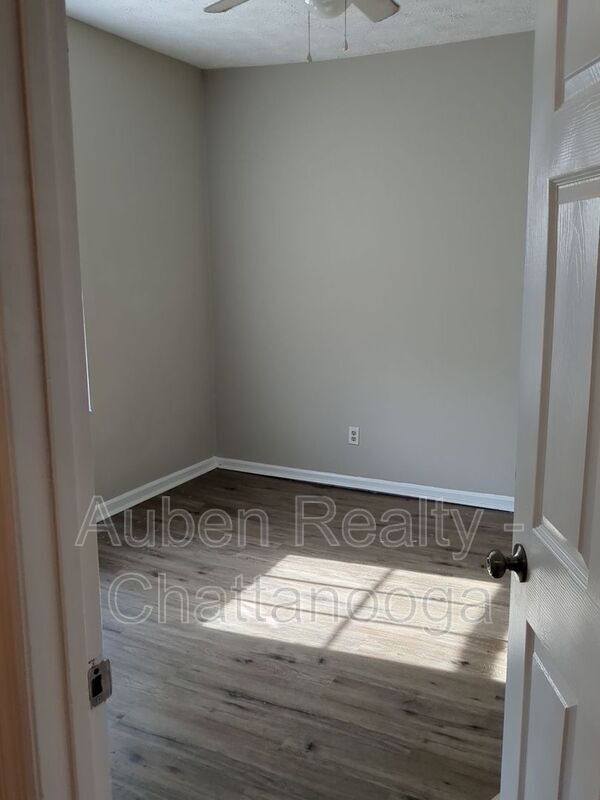 Photo - 633 Chestnut St Unit Apt. B