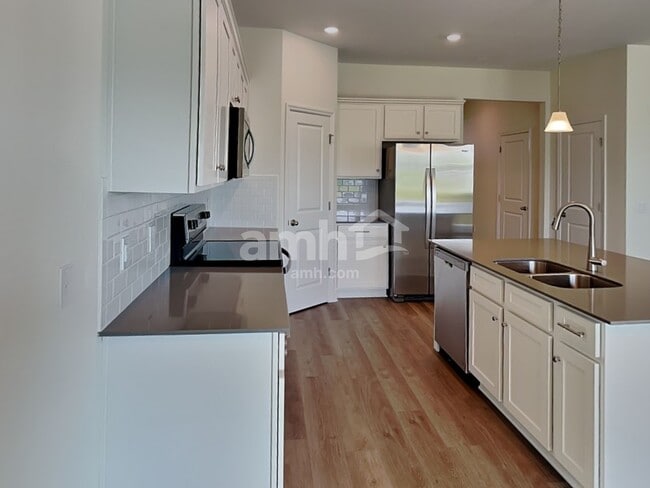 Photo - 1085 Heavenly Dr