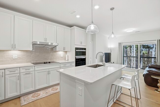 Photo - 4 Winslow Ln Unit 410