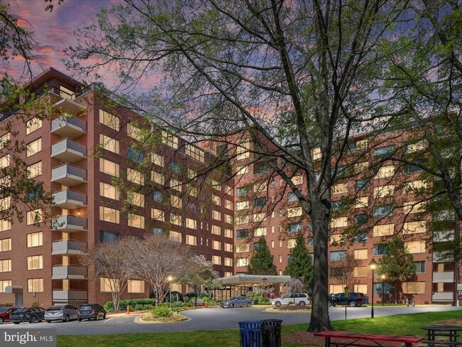 Photo - 1111 Arlington Blvd Apartment Unit 344