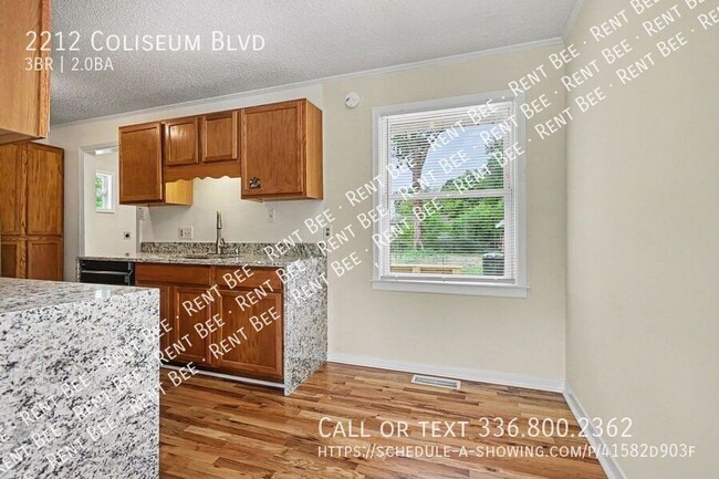Photo - 2212 Coliseum Blvd