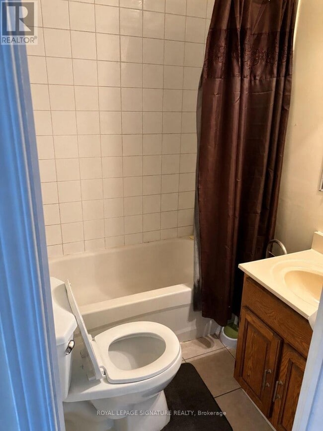 Photo - 137 Madoc Dr
